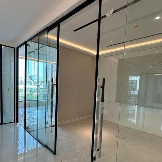 Aluminium-framed entrance glazing
